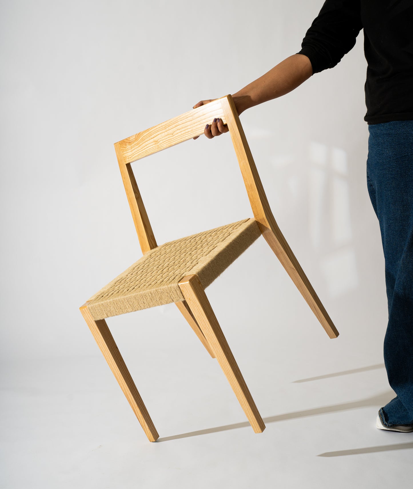 Bunyaad Chair¹