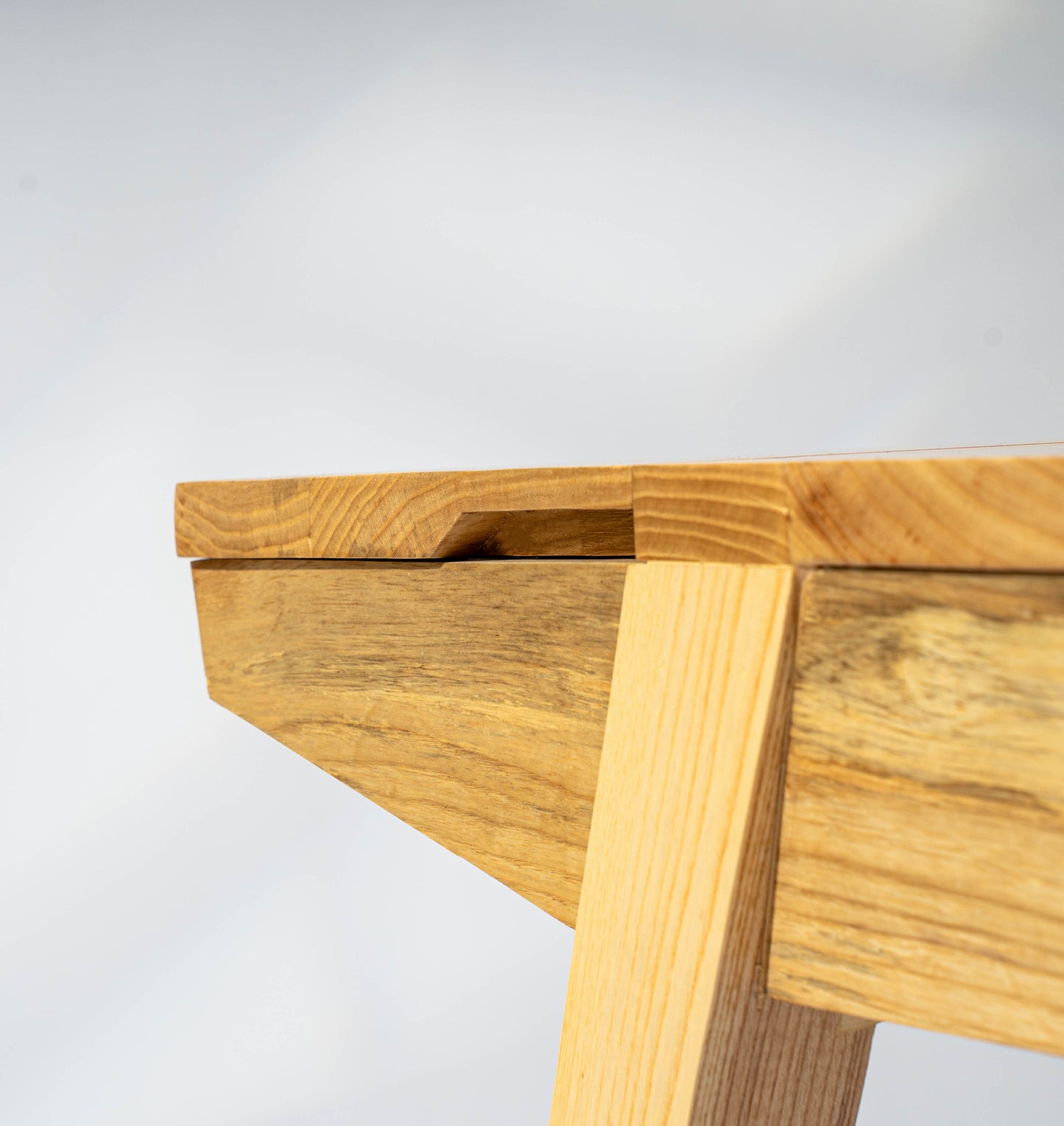 Bunyaad Desk